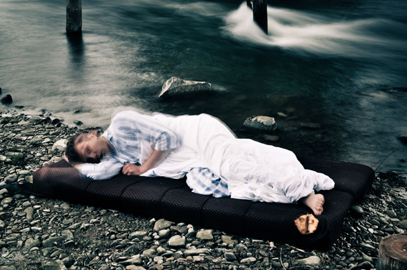 Uza leżenia, Performa Leżenio – my